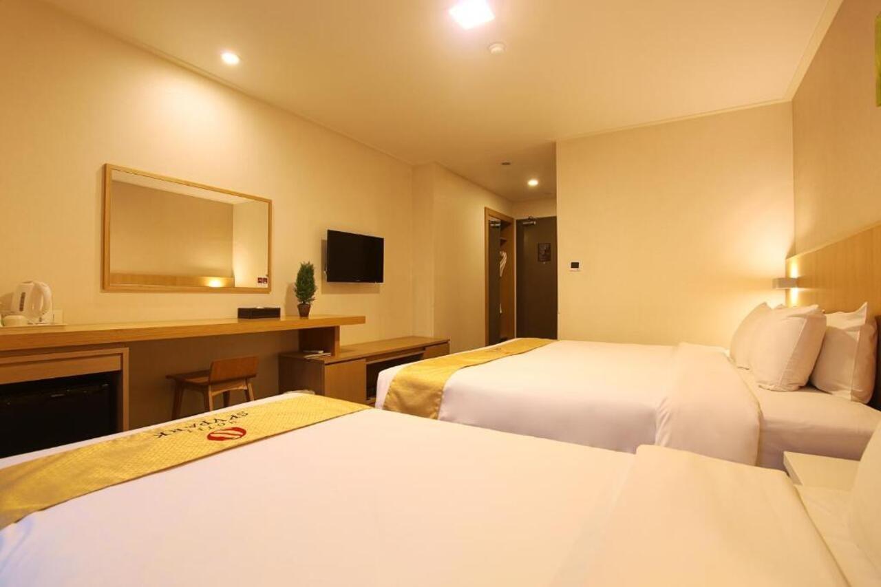 Hotel Skypark Jeju 1 Bagian luar foto