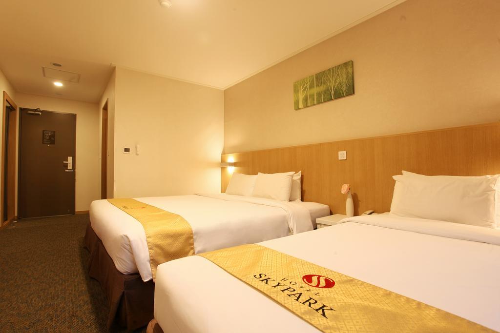 Hotel Skypark Jeju 1 Bagian luar foto